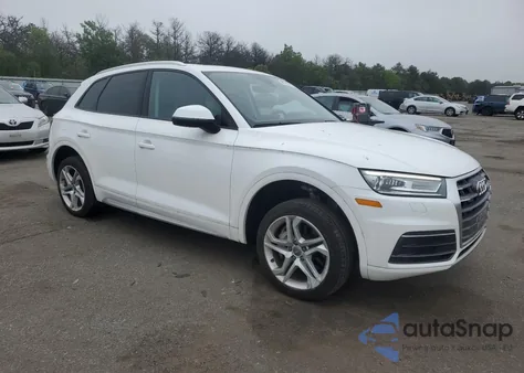 2018 Audi Q5 Premium z USA, uszkodzony, nr VIN WA1ANAFY4J2110218